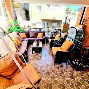 Qeroli Old Town Hotel