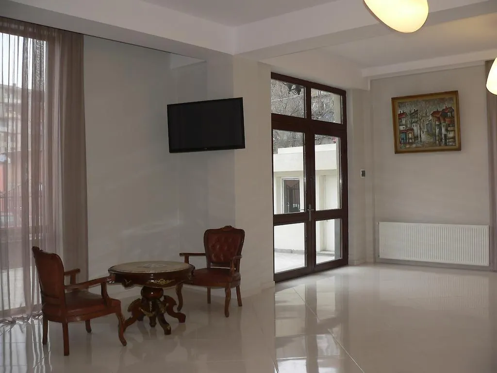 Big Bay Hotel Tbilisi 3*,